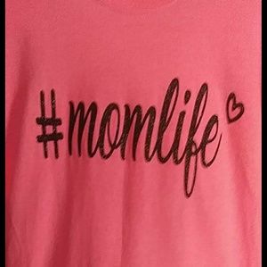 Large hot pink mom life